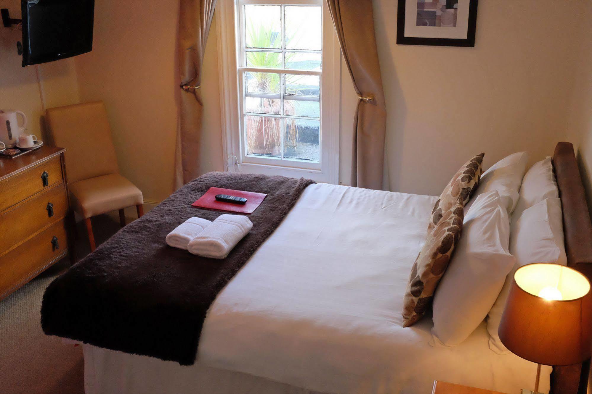 The Old Court Hotel Witney Luaran gambar